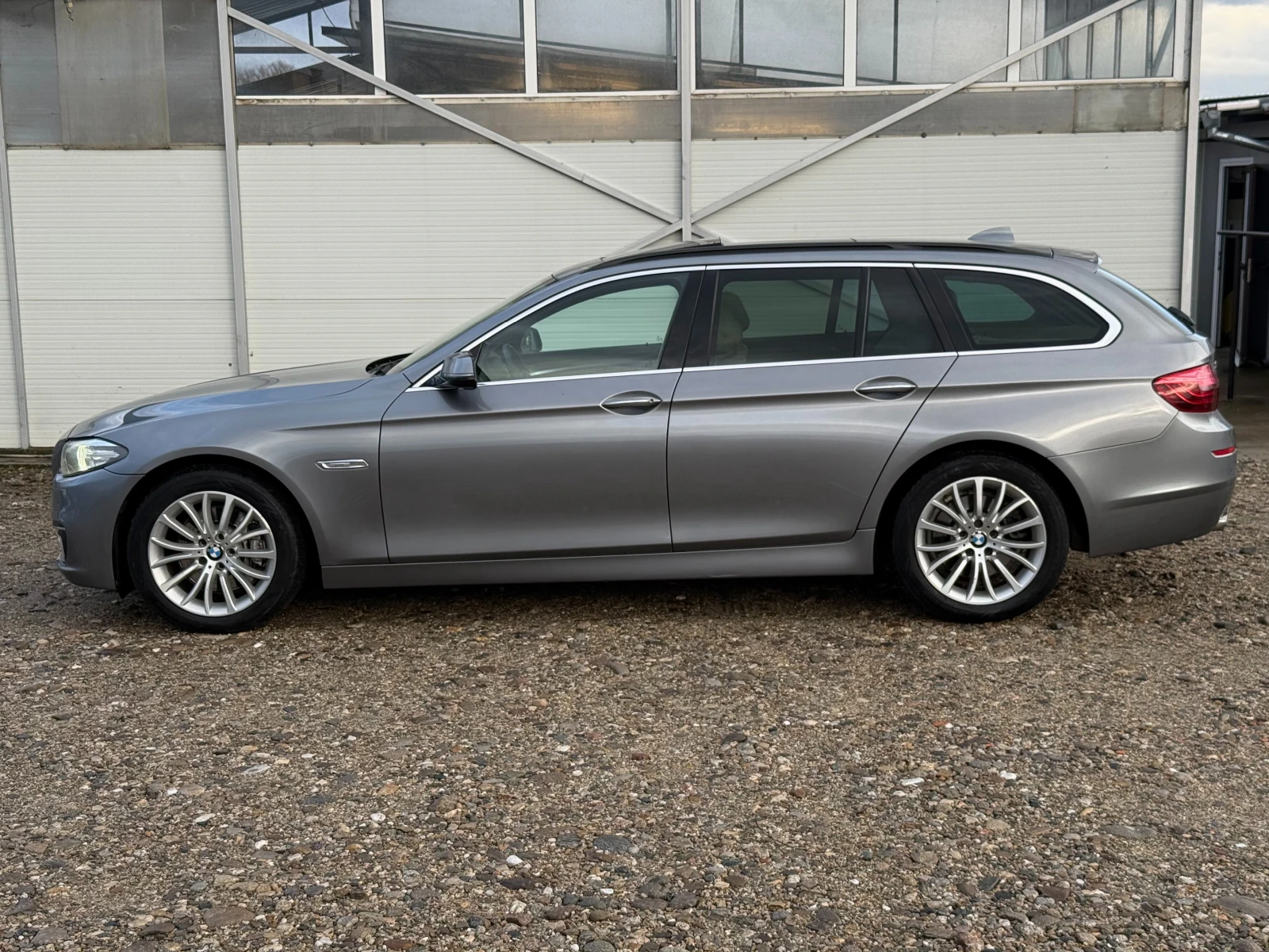 BMW 525 2.0D x-Drive/Luxury/8ск./Панорама/Амбиент/Лизинг - изображение 7