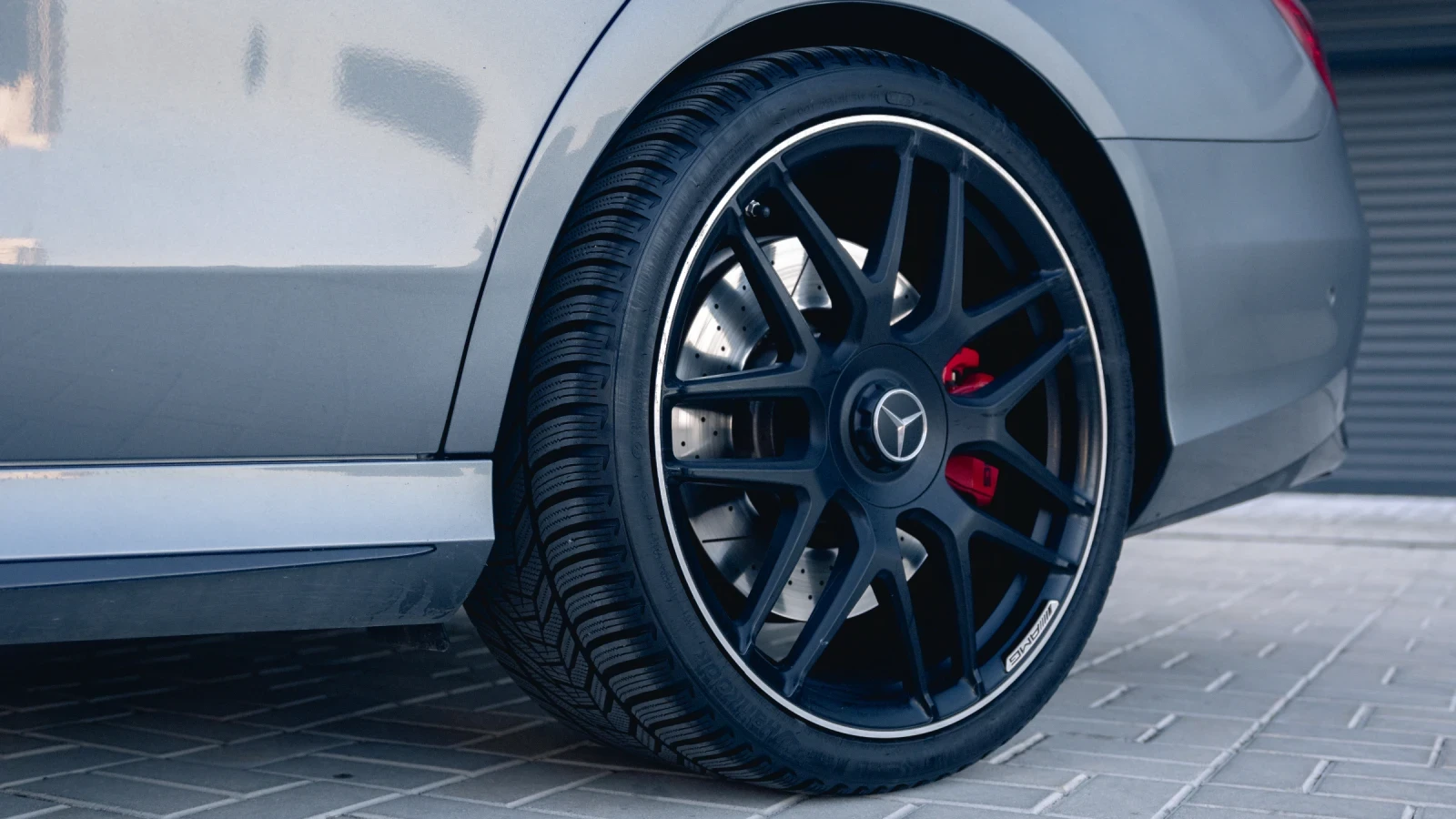 Mercedes-Benz E 63 AMG  - изображение 5