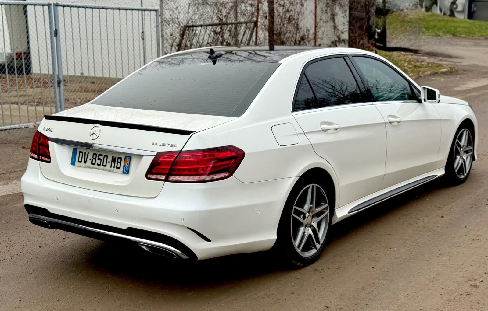 Mercedes-Benz E 350 AMG-PACK БЯЛА ПЕРЛА ТОП ВИЗИЯ - изображение 6