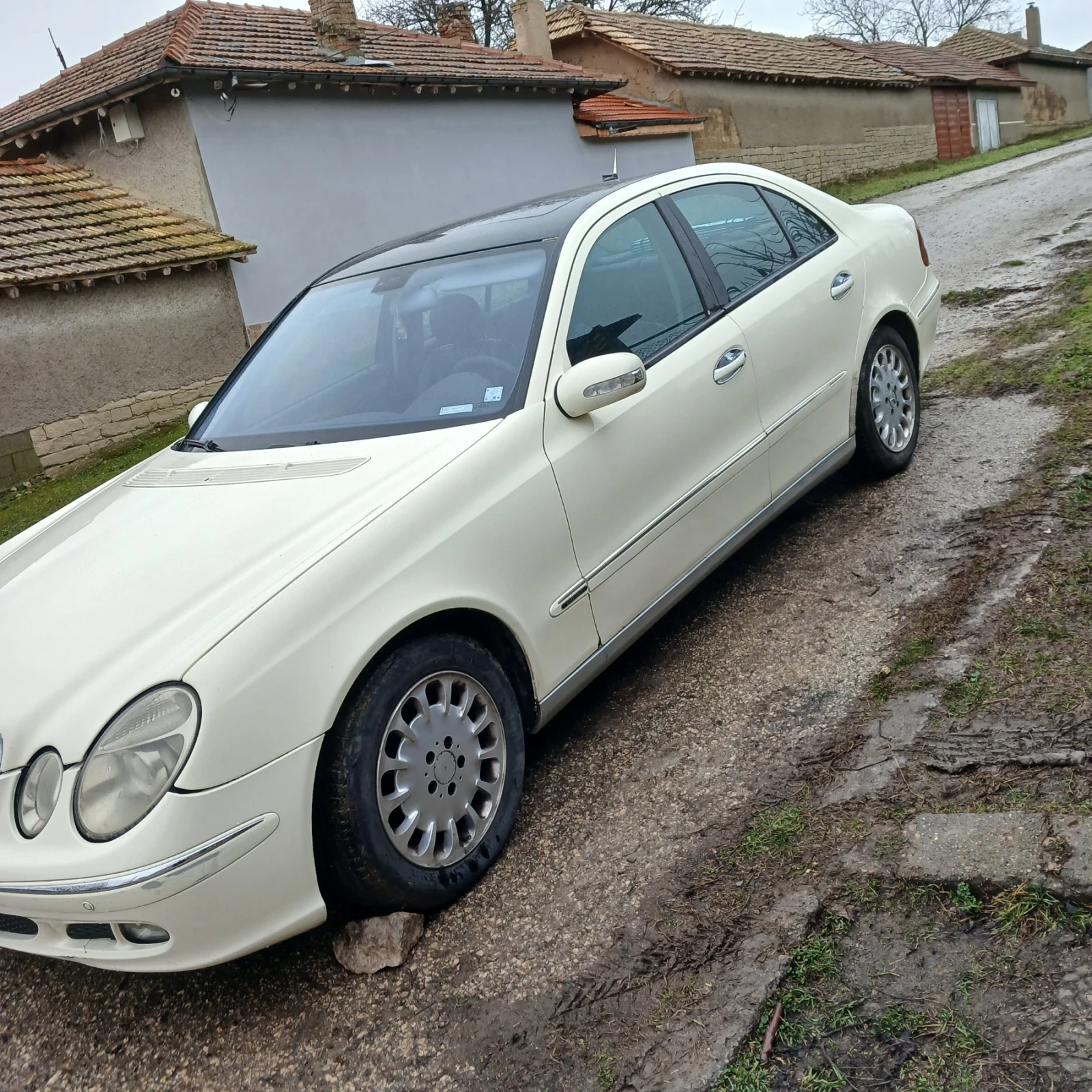 Mercedes-Benz E 220 W211 2.2 CDI - изображение 2