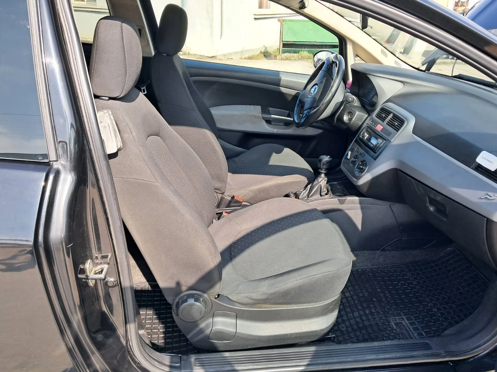 Fiat Punto, снимка 7 - Автомобили и джипове - 54055491