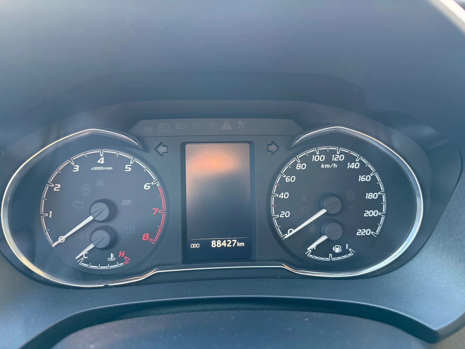 Toyota Yaris, снимка 6 - Автомобили и джипове - 54164166