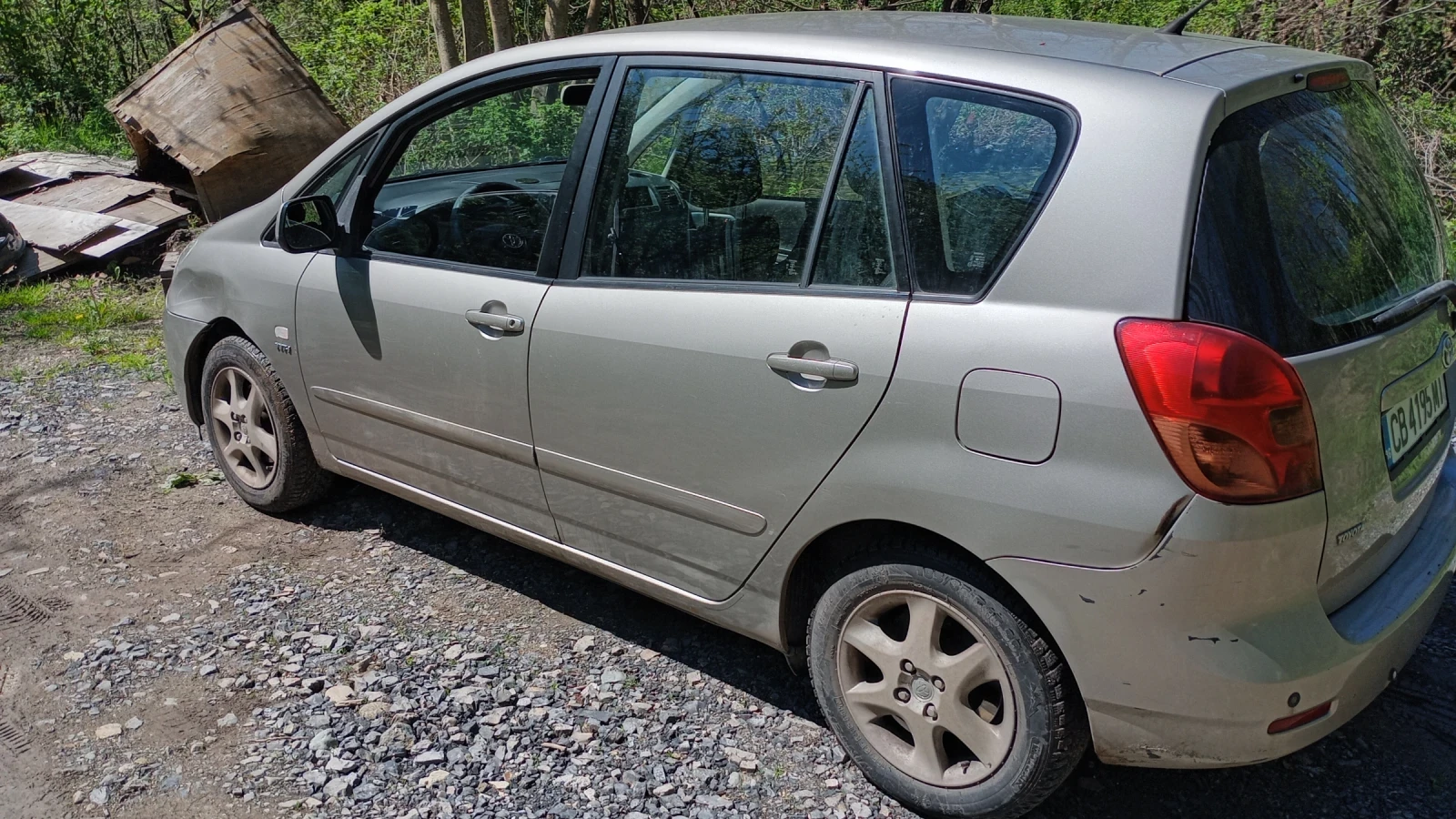 Toyota Corolla verso 1.8 VVT-I 16V, снимка 8 - Автомобили и джипове - 54410232