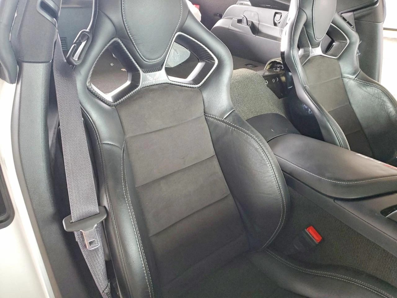 Chevrolet Corvette 6.2l Z06 1Lz, снимка 10 - Автомобили и джипове - 54460570