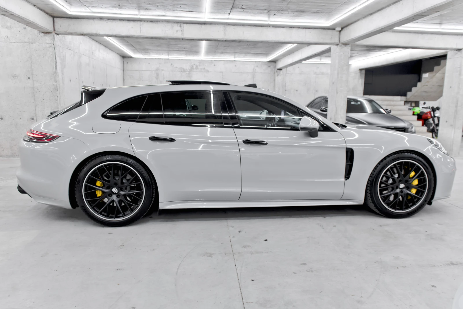 Porsche Panamera 4S GTS Sport Turismo, снимка 4 - Автомобили и джипове - 54519590