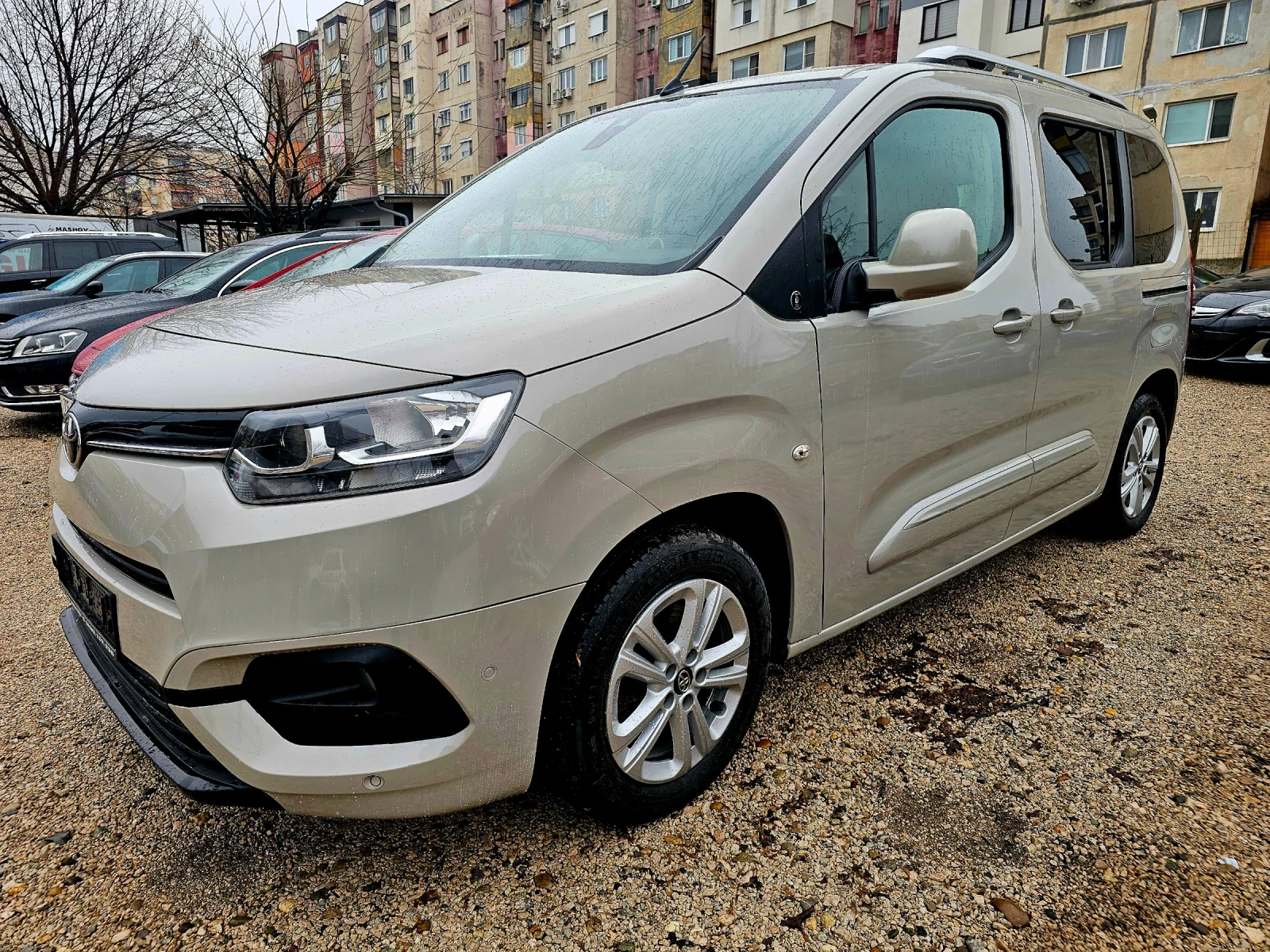Toyota Proace City 1.2i Turbo