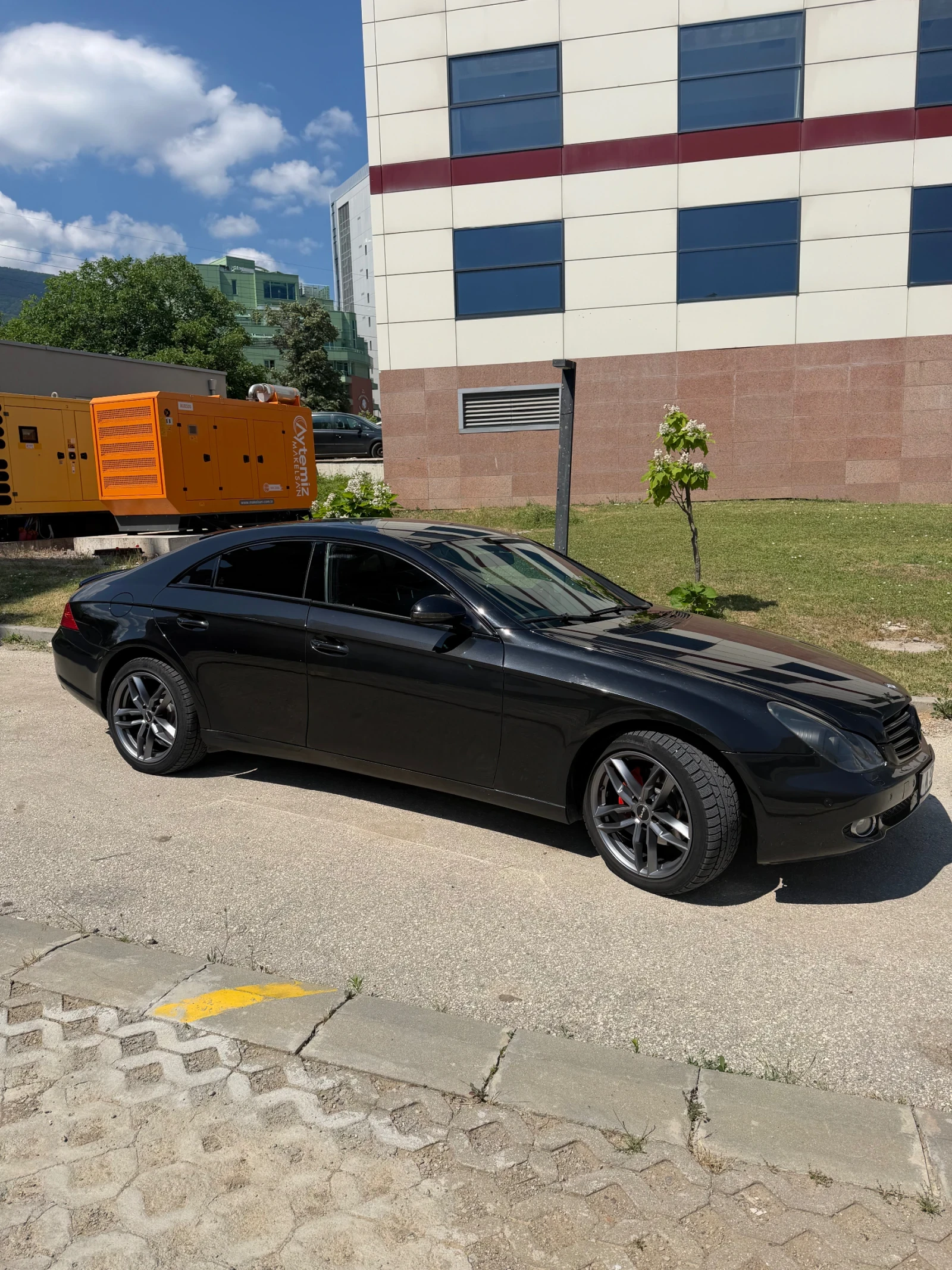 Mercedes-Benz CLS 320, снимка 8 - Автомобили и джипове - 55078773