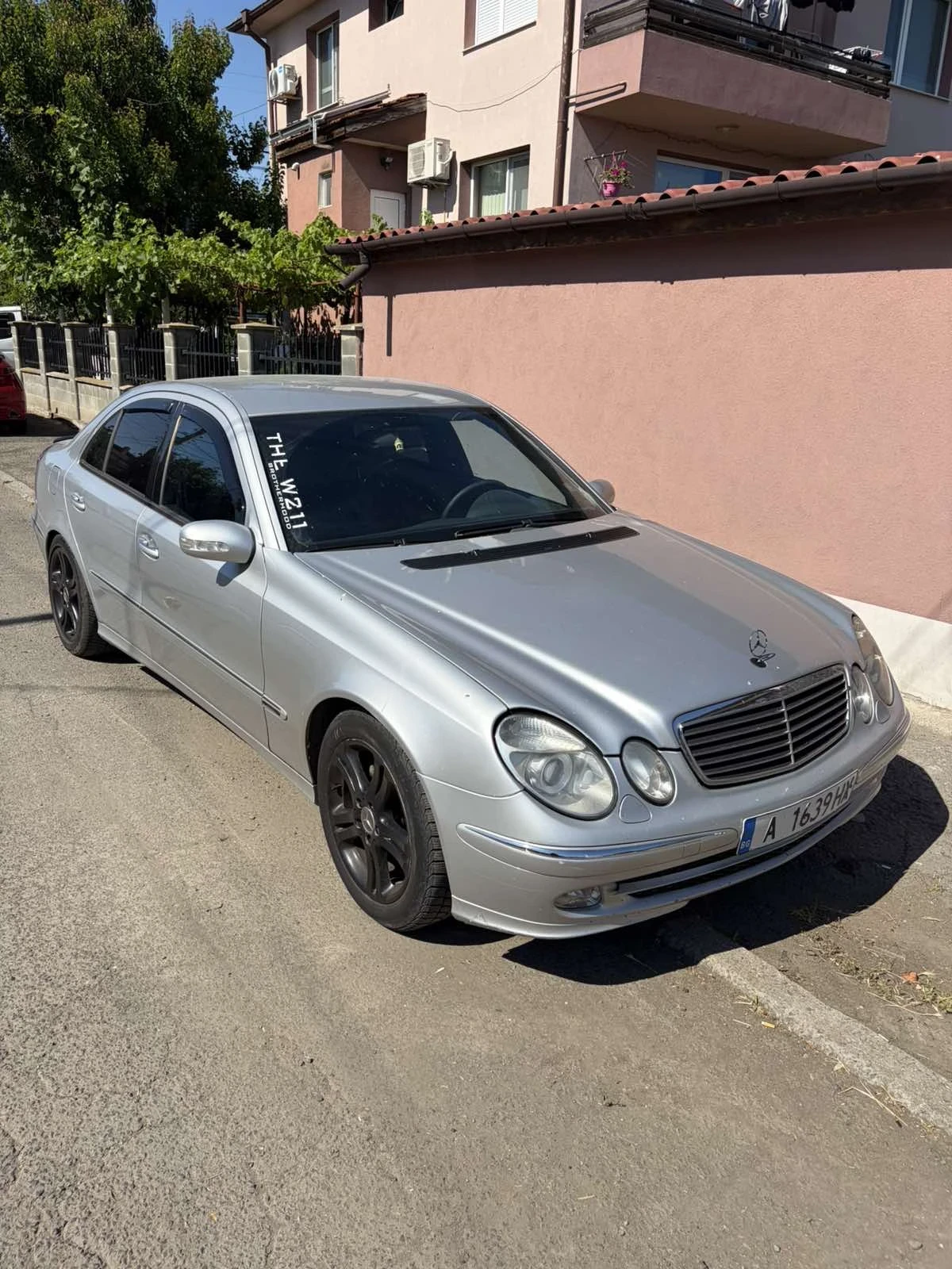 Mercedes-Benz E 320