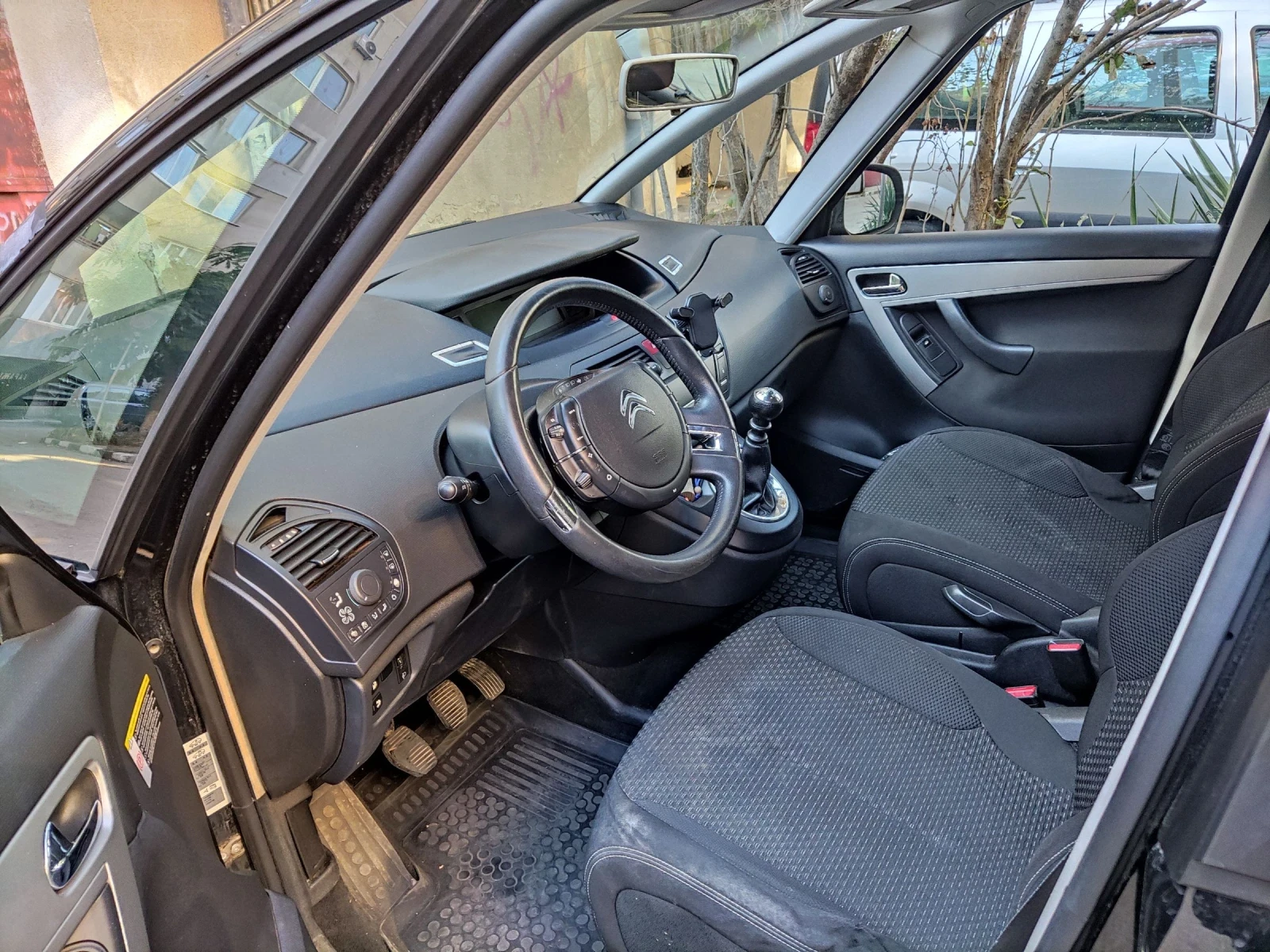 Citroen Grand C4 Picasso, снимка 5 - Автомобили и джипове - 55195201