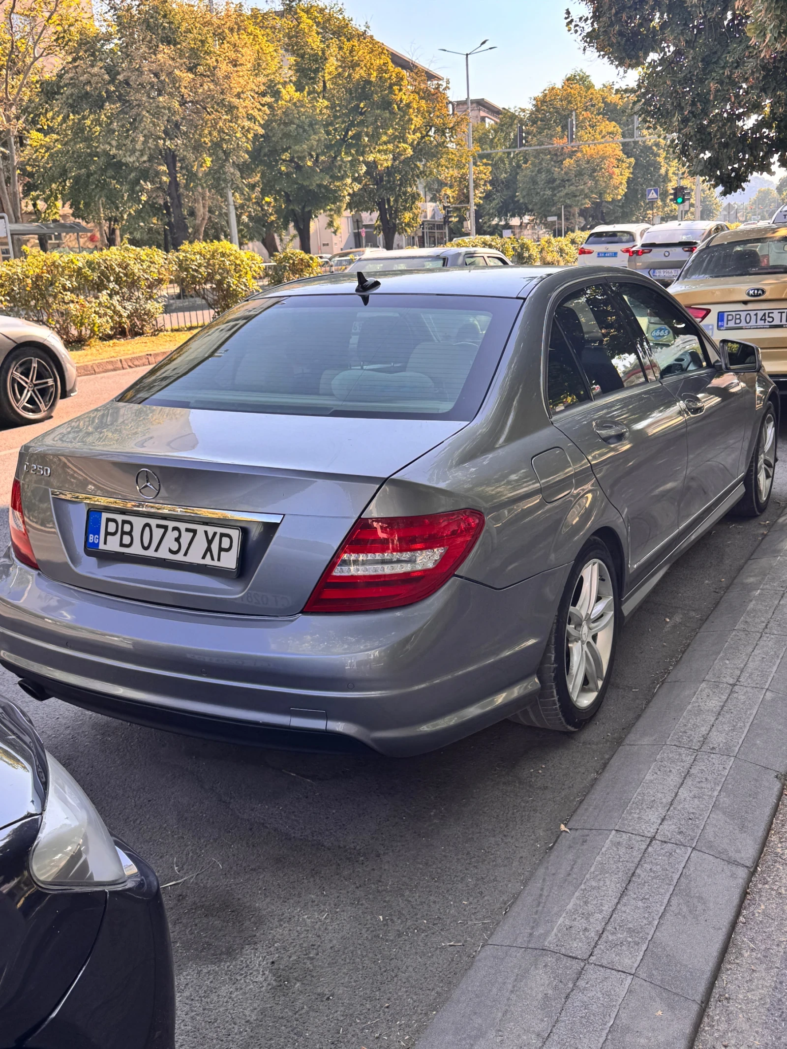 Mercedes-Benz C 250 AMG Line, снимка 5 - Автомобили и джипове - 55742091