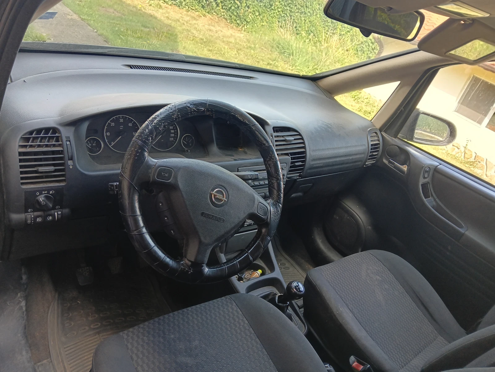 Opel Zafira, снимка 4 - Автомобили и джипове - 55874716