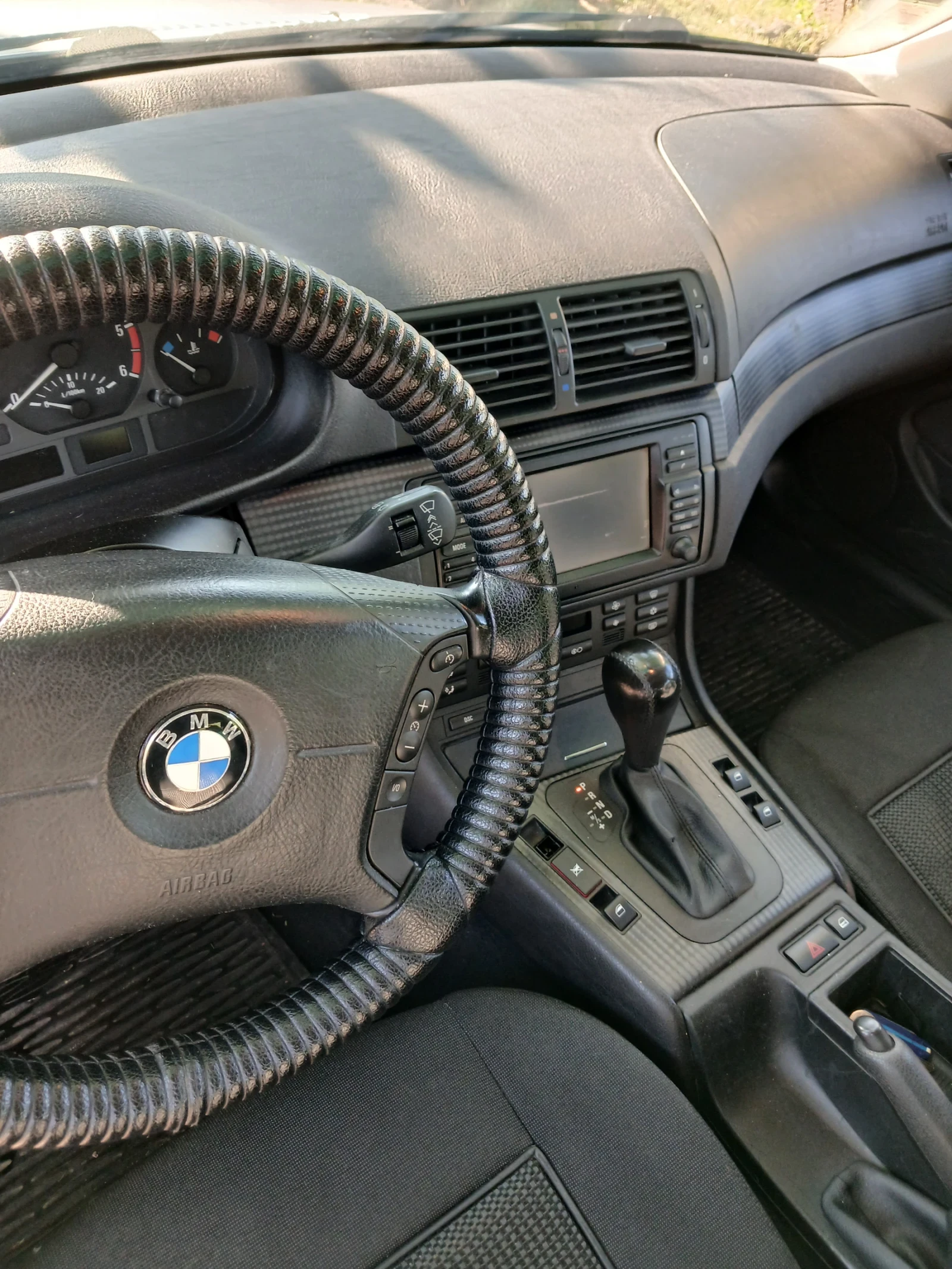 BMW 320, снимка 6 - Автомобили и джипове - 56250583