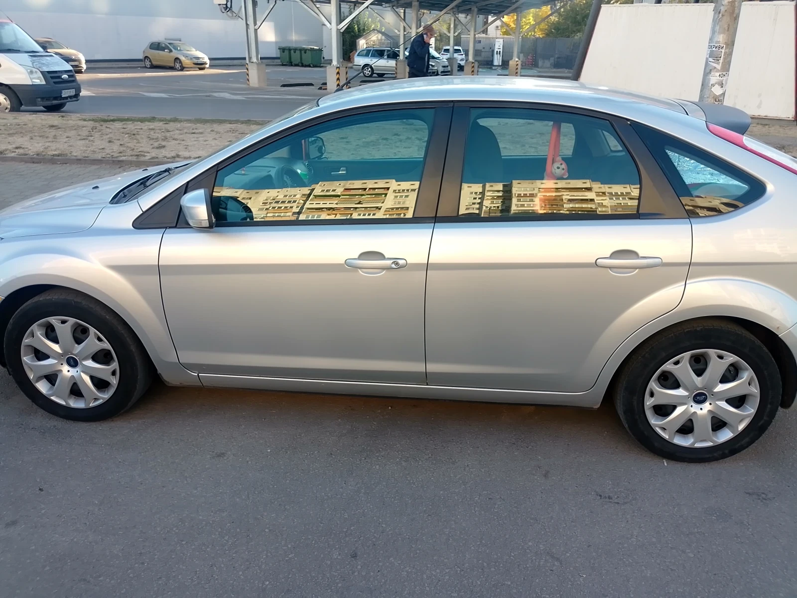 Ford Focus 1.6 - 16в, снимка 9 - Автомобили и джипове - 56277267
