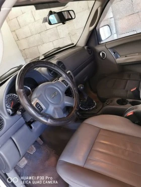 Jeep Cherokee KJ 2.8 CRDI, снимка 11