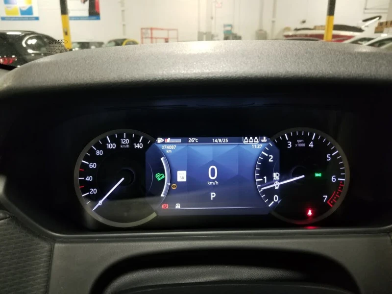 Land Rover Range Rover Velar P250* S AWD* АвтоКредит* (ЦЕНА ДО БГ), снимка 8 - Автомобили и джипове - 53501844