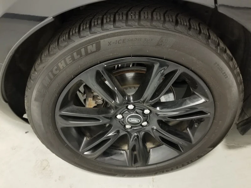 Land Rover Range Rover Velar P250* S AWD* АвтоКредит* (ЦЕНА ДО БГ), снимка 9 - Автомобили и джипове - 53501844