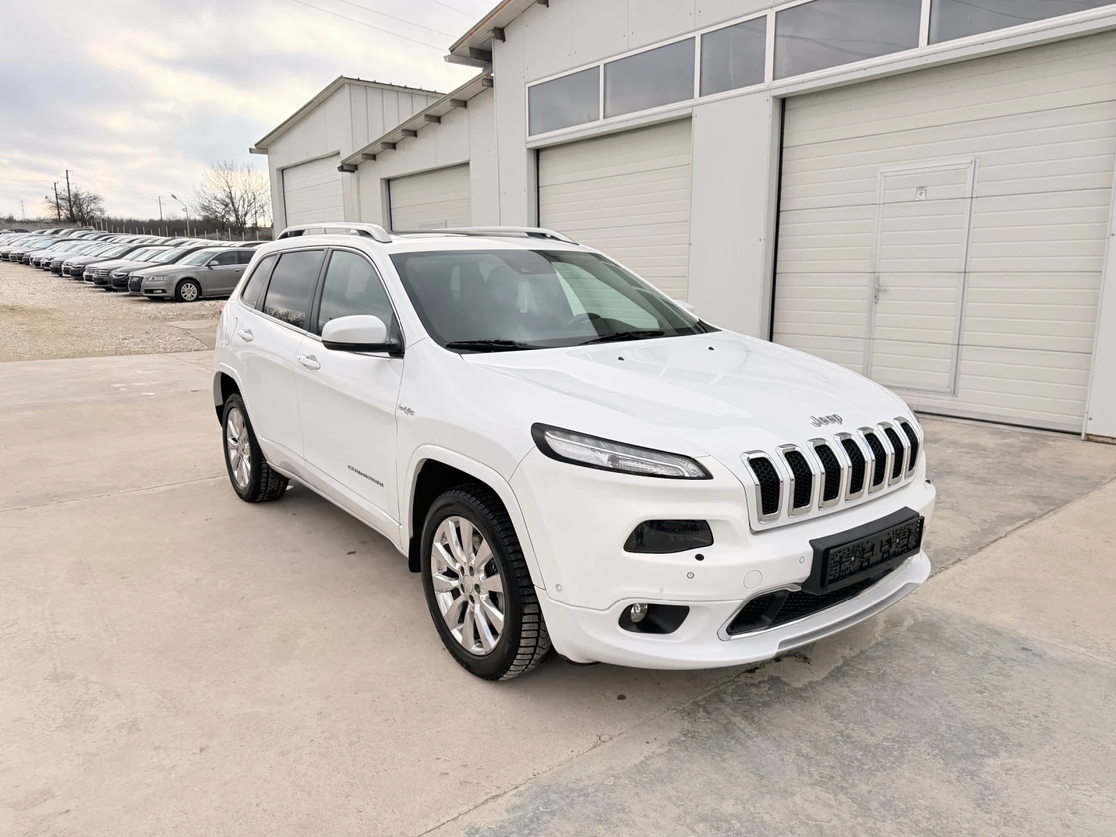 Jeep Cherokee 2.2Mjt AWD 200k.c* OVERLAND* PANORAMA*  | Mobile.bg � ����������� 12