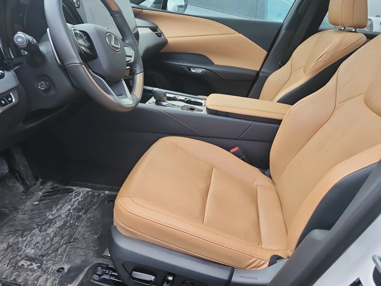 Lexus RX 350h Обдухване | 360* Камера | Сервизна История | , снимка 4 - Автомобили и джипове - 53867211