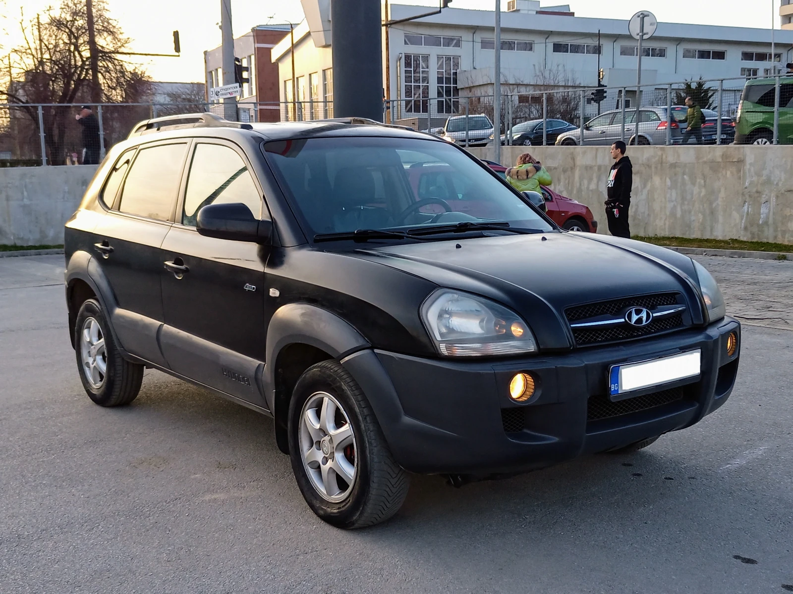 Hyundai Tucson 4x4 , Много икономичен, снимка 2 - Автомобили и джипове - 53891404