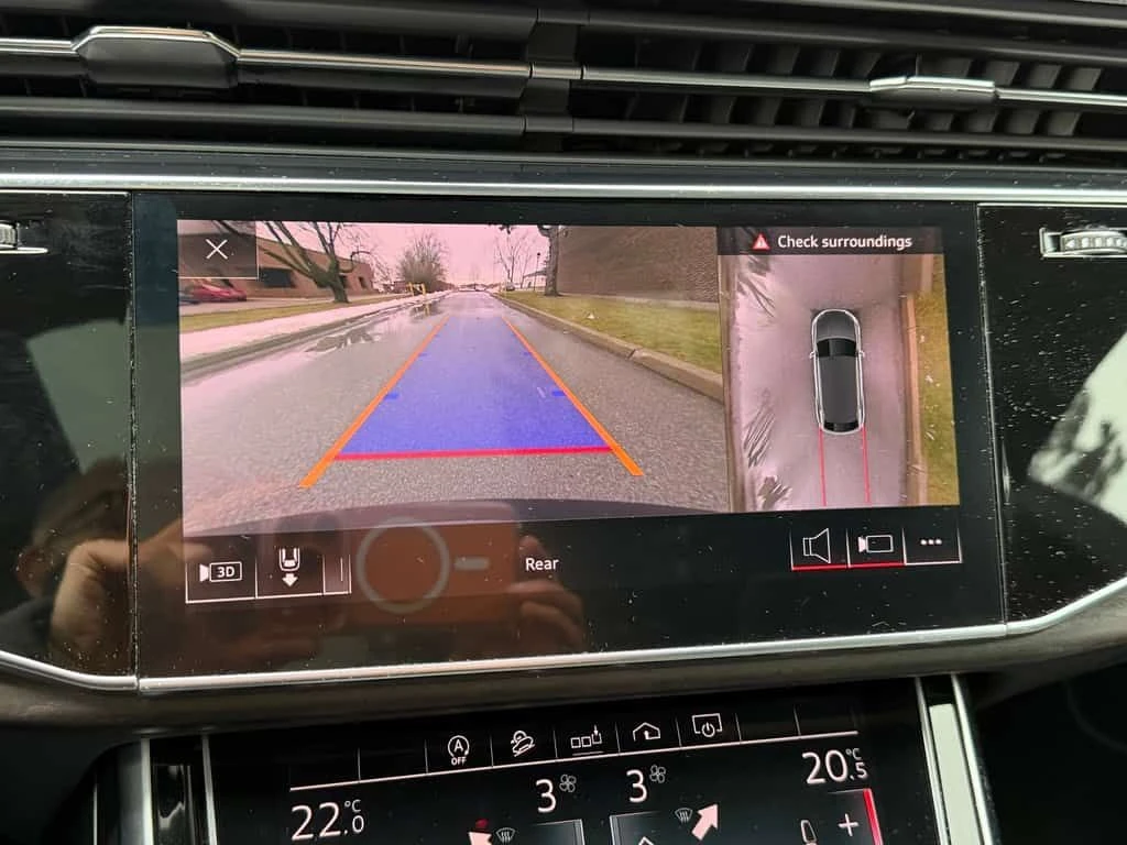 Audi Q8 Progressiv 55 TFSI quattro S LINE  CARFAX, снимка 16 - Автомобили и джипове - 53997252