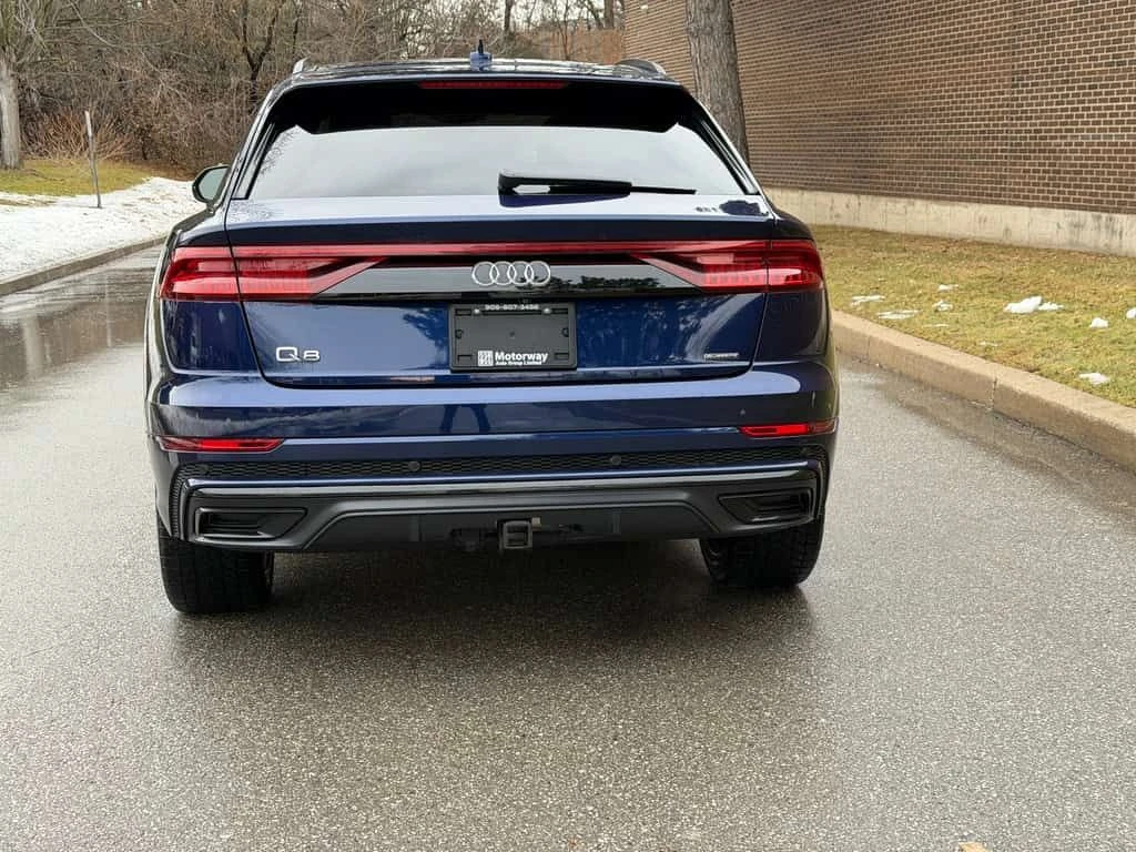 Audi Q8 Progressiv 55 TFSI quattro S LINE  CARFAX, снимка 10 - Автомобили и джипове - 53997252