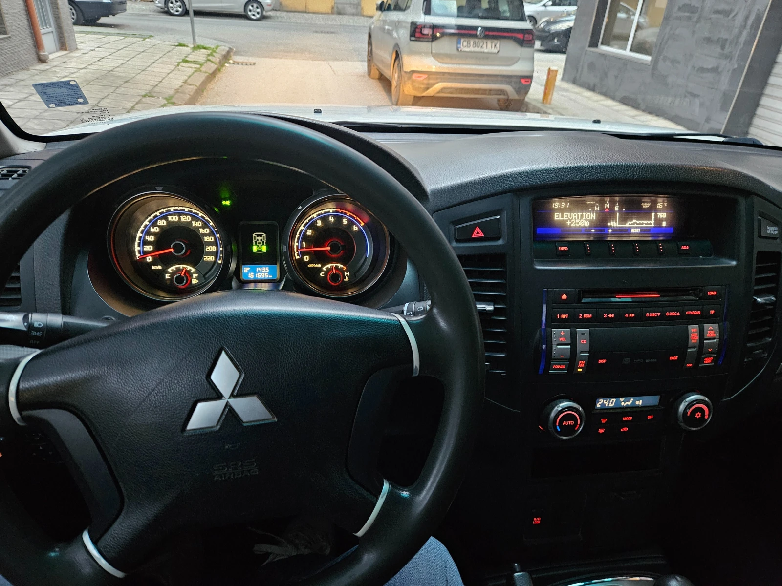 Mitsubishi Pajero 3.2D 200кс SuperSelect, снимка 16 - Автомобили и джипове - 54032782