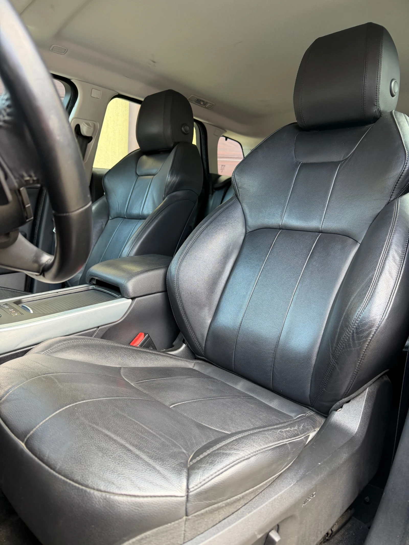 Land Rover Range Rover Evoque 2.0d-150ps4x4-150хил.км, снимка 8 - Автомобили и джипове - 54440328