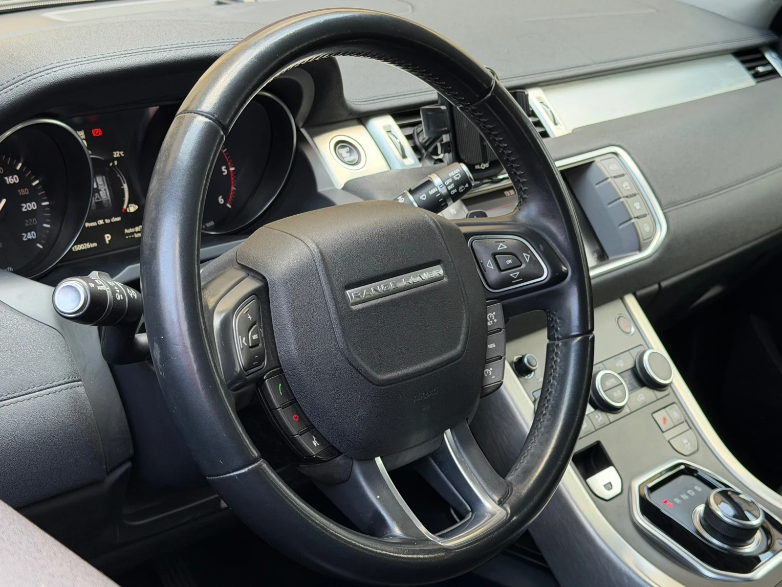 Land Rover Range Rover Evoque 2.0d-150ps4x4-150хил.км, снимка 16 - Автомобили и джипове - 54440328