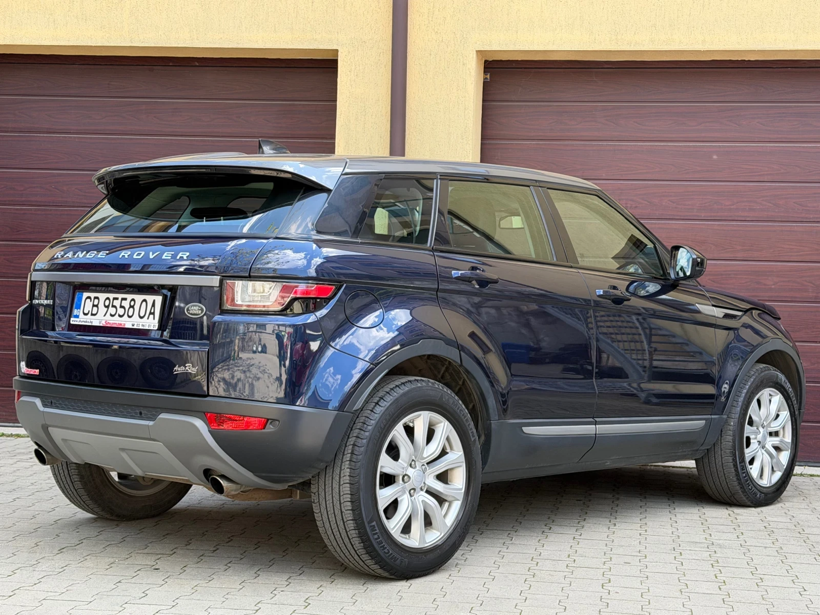 Land Rover Range Rover Evoque 2.0d-150ps4x4-150хил.км, снимка 6 - Автомобили и джипове - 54440328