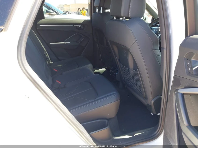 Audi Q3 2.0l Premium 45 Tfsi S Line Quattro Tiptronic, снимка 8 - Автомобили и джипове - 54527121