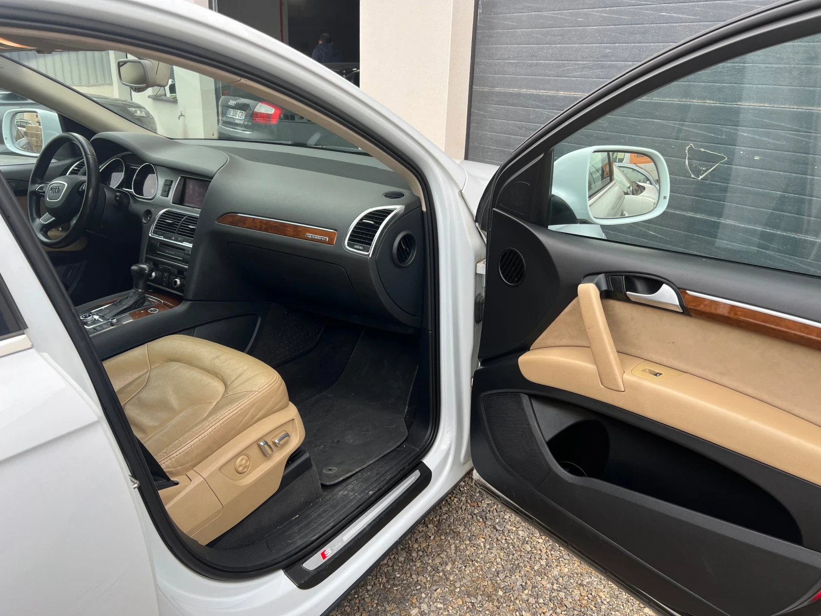 Audi Q7, снимка 3 - Автомобили и джипове - 55767409