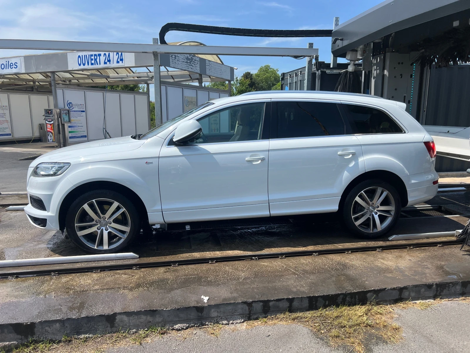 Audi Q7, снимка 8 - Автомобили и джипове - 55767409