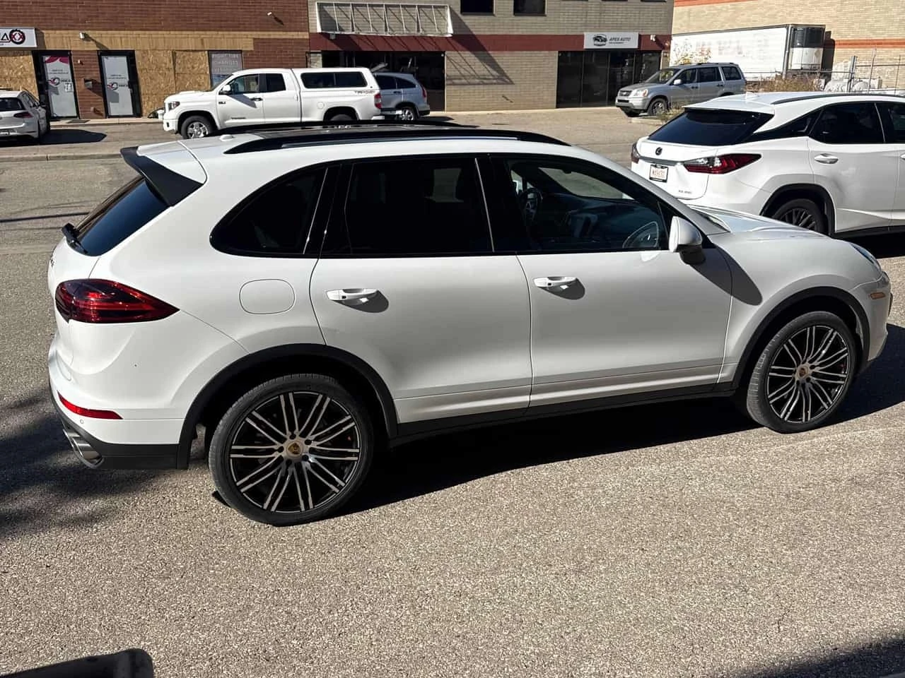 Porsche Cayenne  S / CARFAX / ЦЕНА ДО БЪЛГАРИЯ, снимка 4 - Автомобили и джипове - 56327664