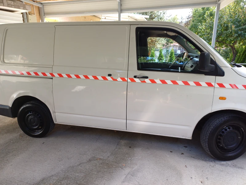 VW T5, снимка 5 - Бусове и автобуси - 47388107