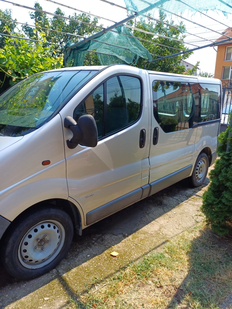 Opel Vivaro 1, 9 cdti, снимка 4 - Бусове и автобуси - 52631645