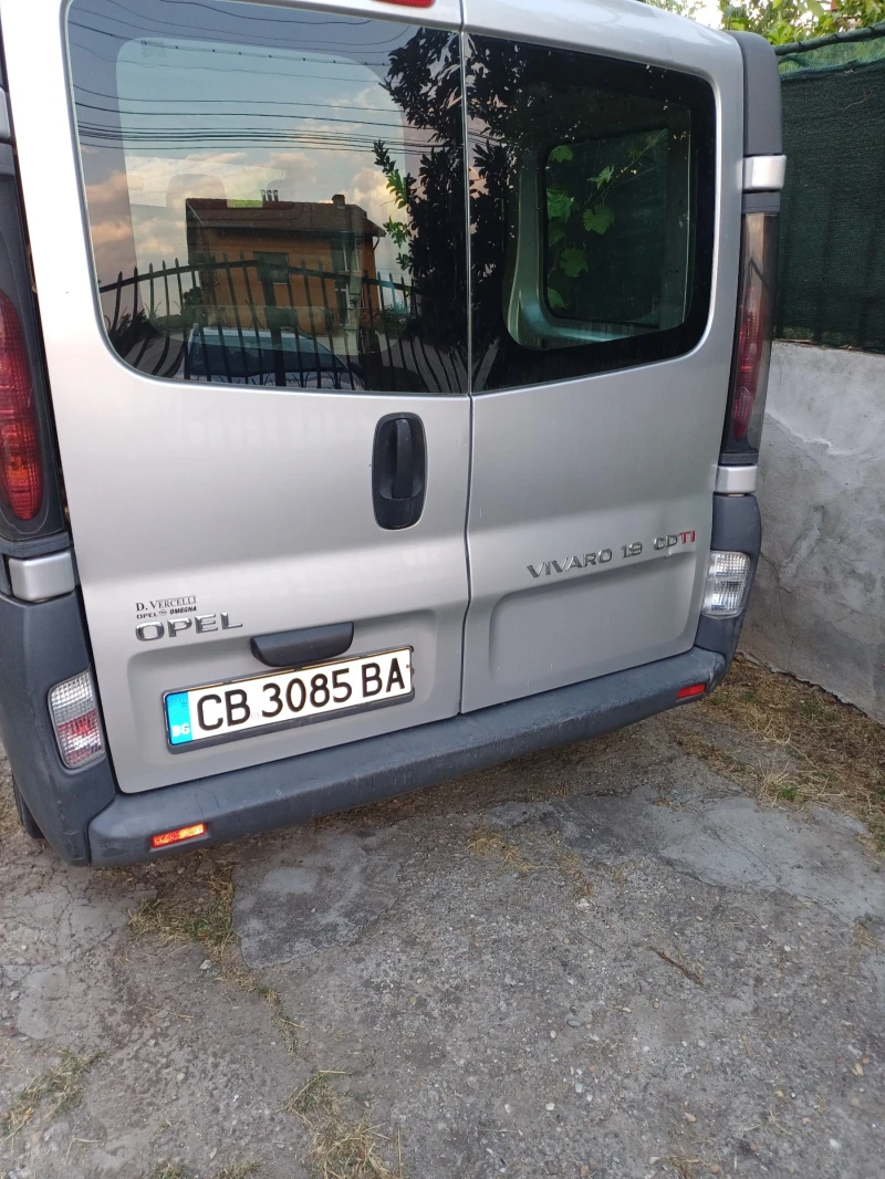 Opel Vivaro 1, 9 cdti, снимка 2 - Бусове и автобуси - 52631645