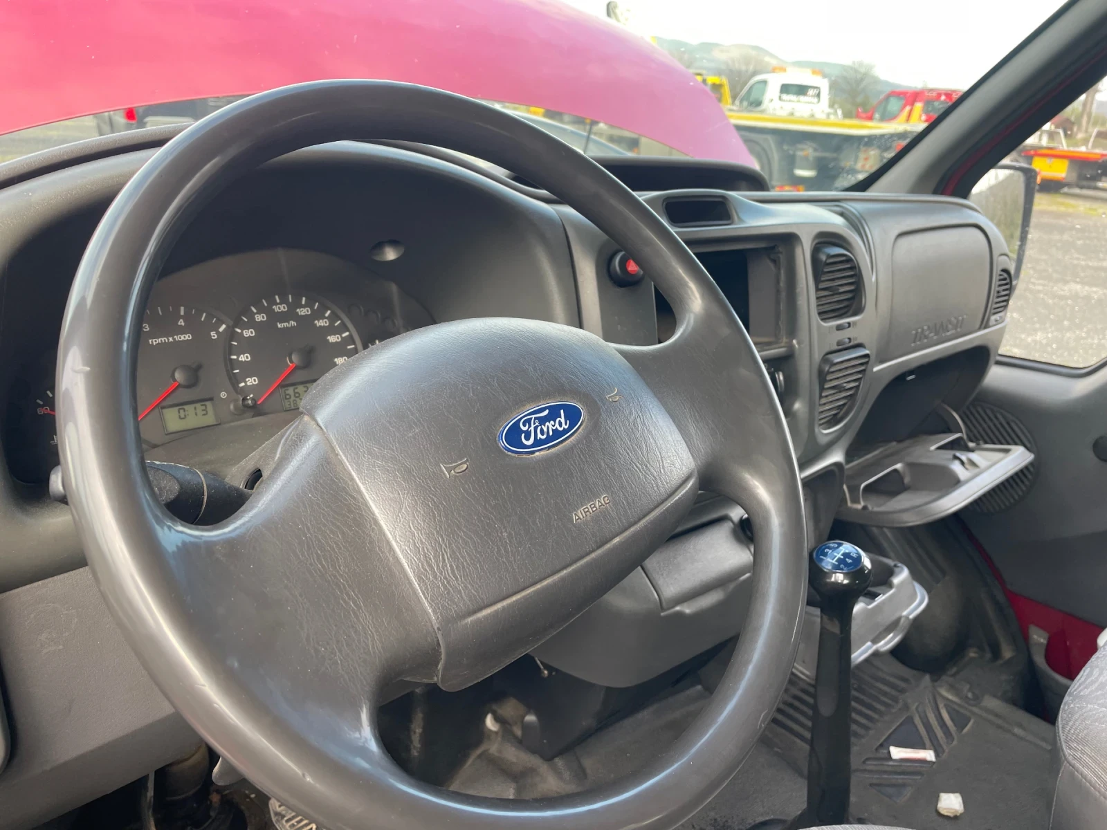 Ford Transit 2.0 tdi цяла за части - изображение 2