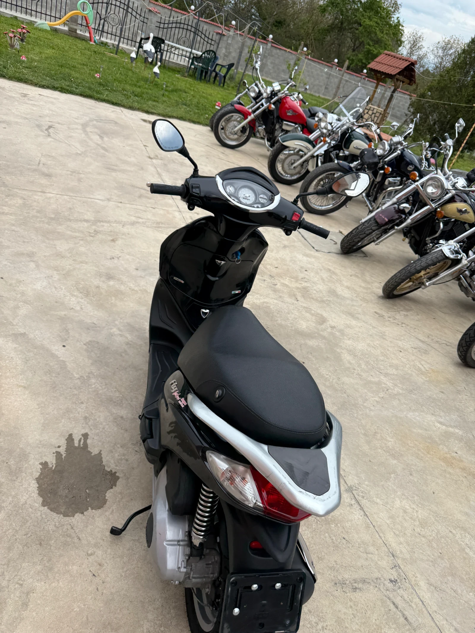 Piaggio Fly 125 - изображение 6