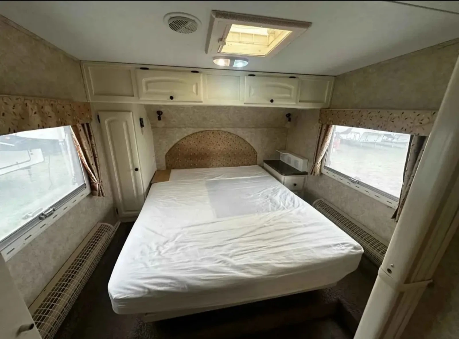 Каравана Други Американска каравана Palomino  - изображение 8