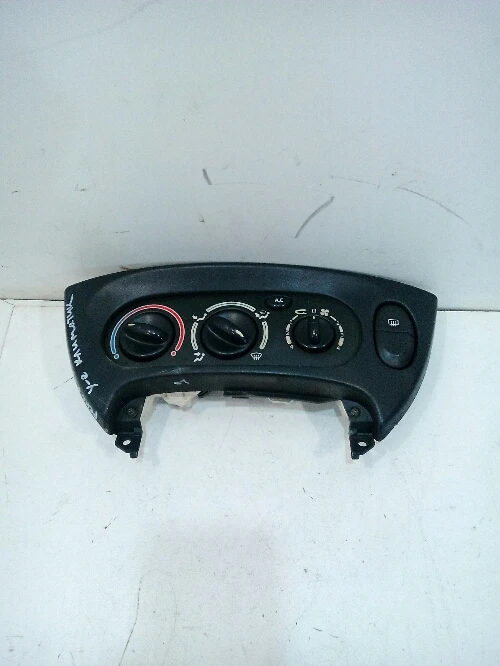 Управление климатик Рено Меган 1.6 бензин