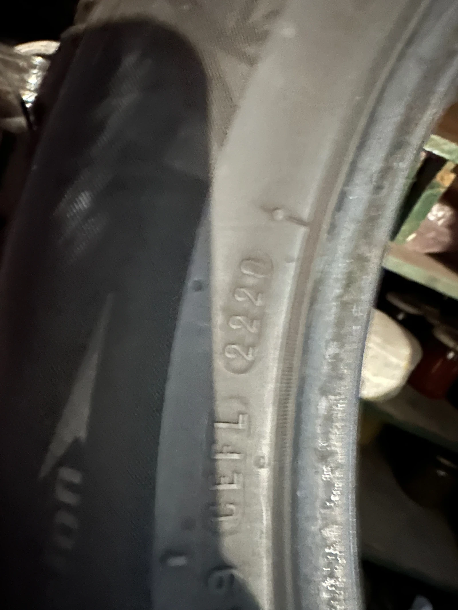 Гуми Зимни 225/55R18, снимка 10 - Гуми и джанти - 53759013