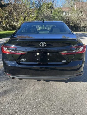 Toyota Camry Hybrid 4X4, снимка 4