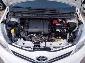 Toyota Yaris 1.0 i, снимка 17 - Автомобили и джипове - 45174937