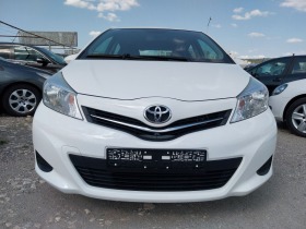 Toyota Yaris 1.0 i, снимка 2 - Автомобили и джипове - 45174937
