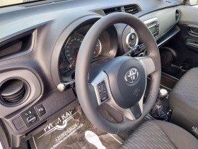 Toyota Yaris 1.0 i, снимка 7 - Автомобили и джипове - 45174937