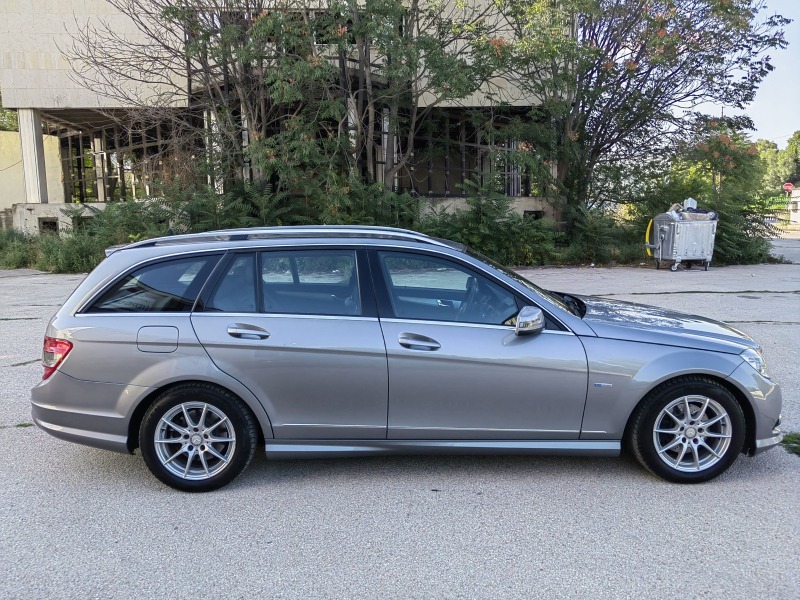 Mercedes-Benz C 200 AMG, снимка 3 - Автомобили и джипове - 46762357