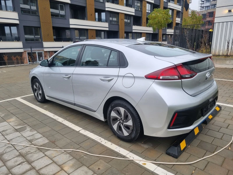 Hyundai Ioniq Full hybrid, снимка 2 - Автомобили и джипове - 48302794