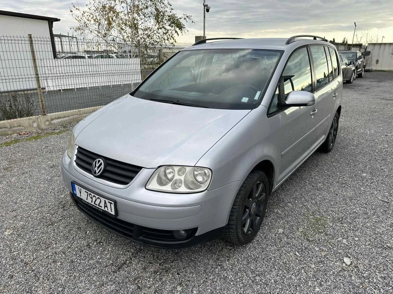 VW Touran, снимка 3 - Автомобили и джипове - 49441040