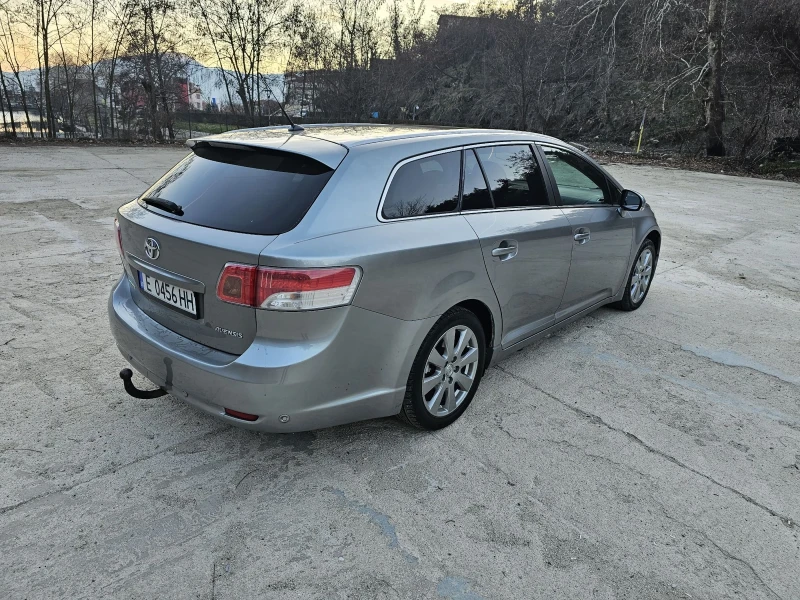 Toyota Avensis, снимка 6 - Автомобили и джипове - 49504183