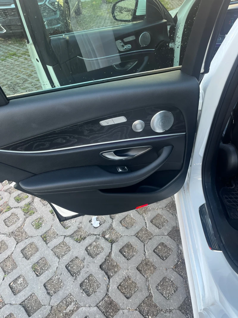 Mercedes-Benz E 400, снимка 15 - Автомобили и джипове - 51751053